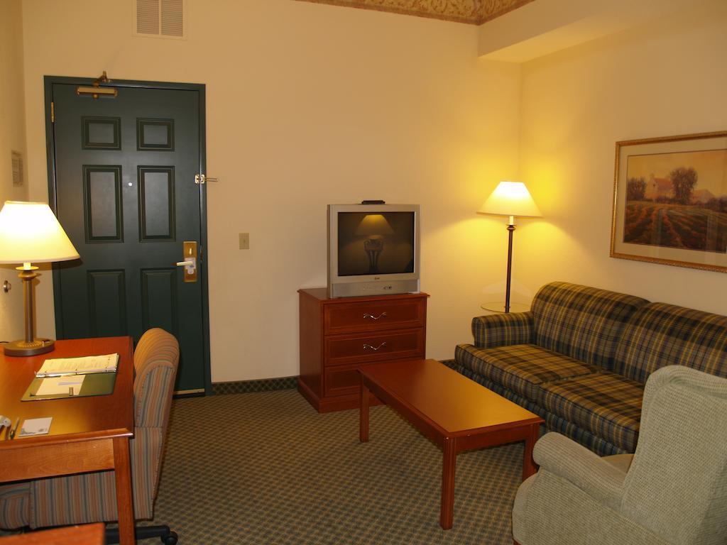 Country Inn & Suites By Radisson, St. Charles, Mo Saint Charles Екстериор снимка